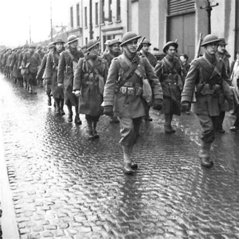 1942 .